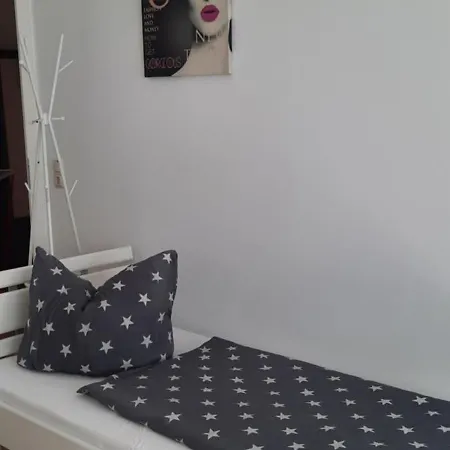 Apartment -fairmieten-leipzig De-preiswerte Naehe Bmw Fuer Monteure Messegaeste-mockauer Str Leipzig